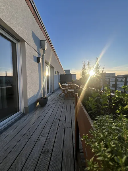 Möblierte Dachgeschosswohnung mit 2 großen Dachterrassenn  - ideal für Studierende — photo 1